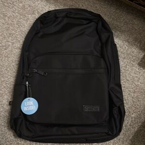 Black calpak backpack lots of pockets!